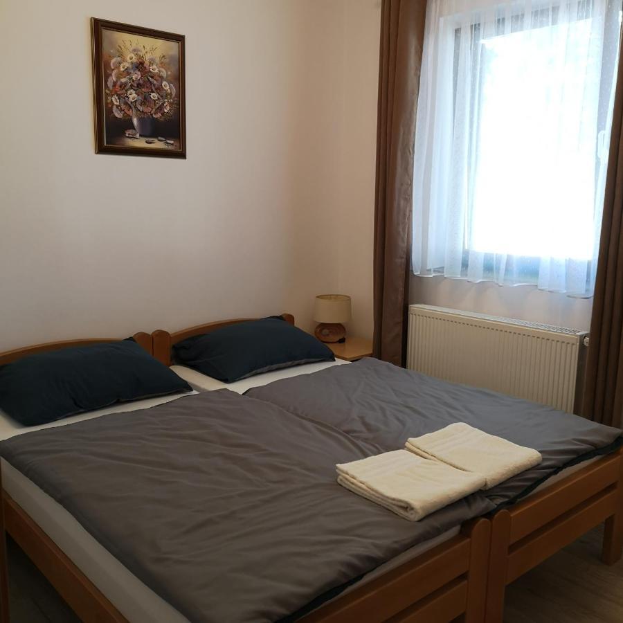 Turul -Kuca Za Odmor- Apartman Korod Kültér fotó