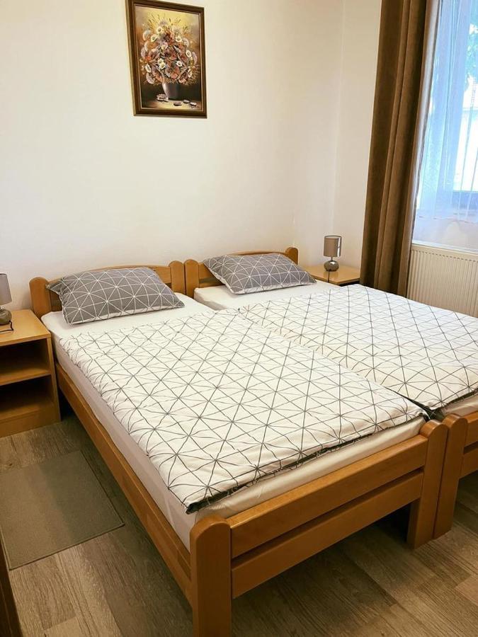 Turul -Kuca Za Odmor- Apartman Korod Kültér fotó