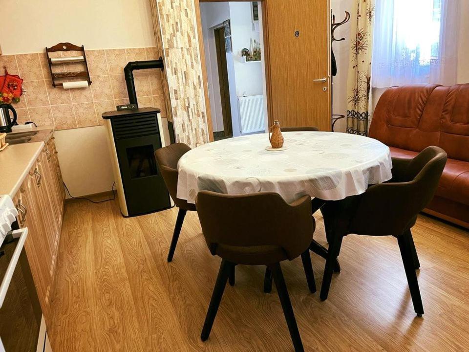 Turul -Kuca Za Odmor- Apartman Korod Kültér fotó